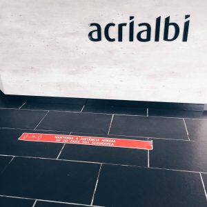 Acrialbi - Acrílicos e decorações